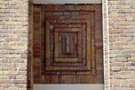 Bakstenen ornament in de zijgevel.
<br/>
Gert-Jan Lobbes, 2020